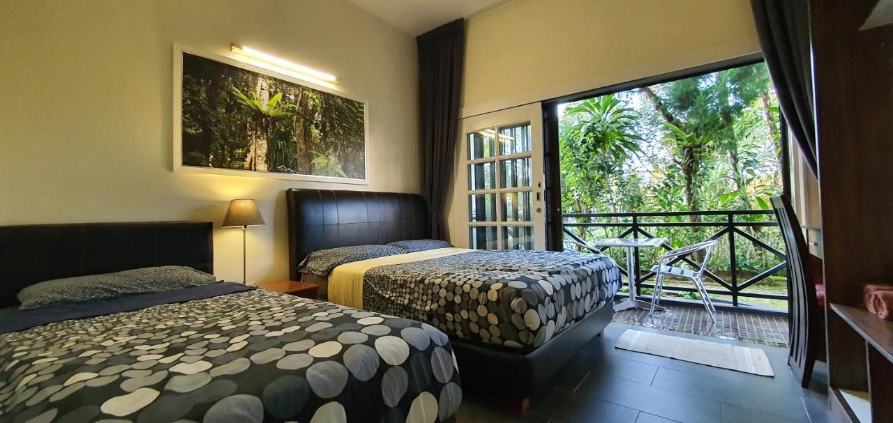 Gerard'S "Backpackers" Roomstay No Children Adults Only Cameron Highlands Exterior photo