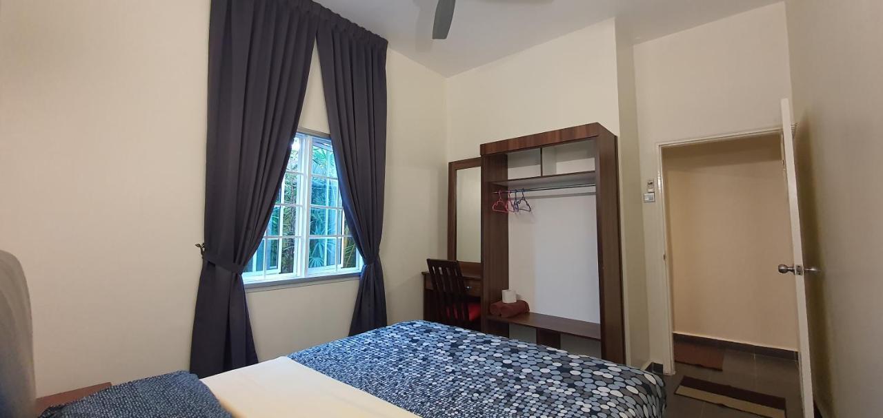Gerard'S "Backpackers" Roomstay No Children Adults Only Cameron Highlands Exterior photo